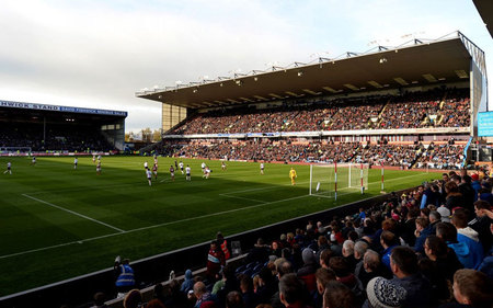 通过密集的 通过密集的